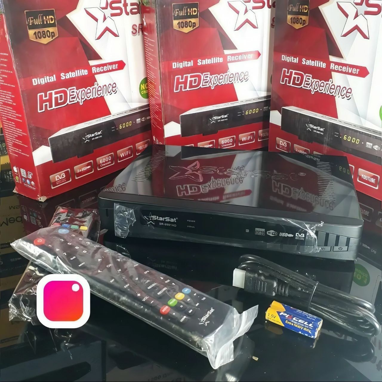 گیرنده فول اچ دی استارست 9991دارای دو کنترل و یک دانگل وای فای